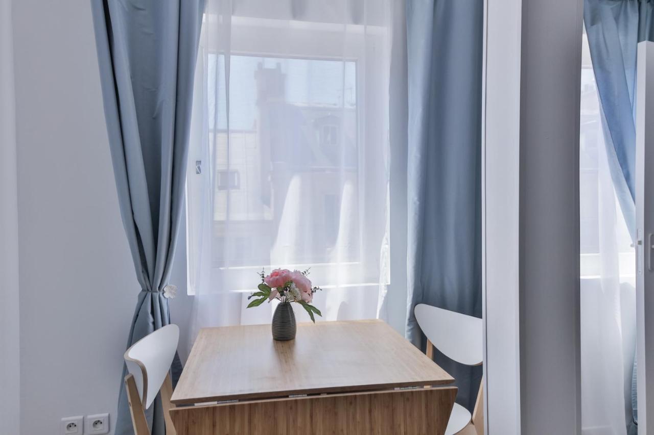 Beautiful Flat Next To Saint Lazare Opera Apartment Париж Екстериор снимка